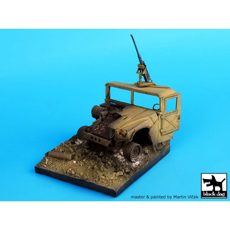 Black Dog® Vignette Destroyed Humvee Base 1:35 4 Black Dog® Vignette Destroyed Humvee Base 1:35 – Image 2