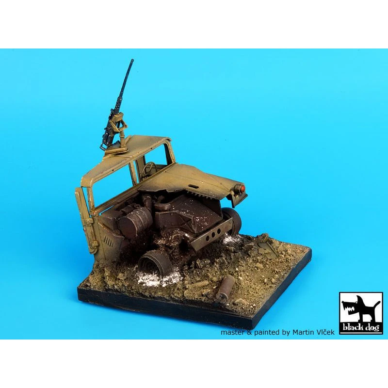 Black Dog® Vignette Destroyed Humvee Base 1:35 6 Black Dog® Vignette Destroyed Humvee Base 1:35 – Image 4
