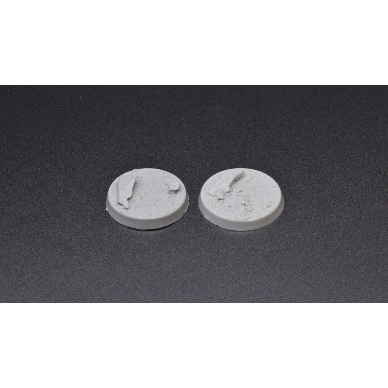 GamersGrass® - Socle Résine - Rocky Fields 32 Mm 5 GamersGrass® - Socle Résine - Rocky Fields 32 Mm – Image 3