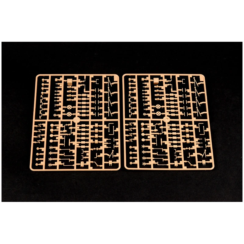 Hobby Boss® German 80cm K(E) Railway Gun "Dora" 1:72 8 Hobby Boss® German 80cm K(E) Railway Gun "Dora" 1:72 – Image 6