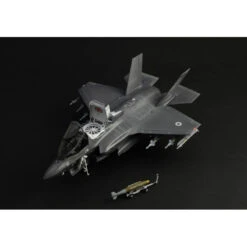 Italeri® Avion F-35B Lightning II (version STOVL) 1:48 -Modèle Militaire Jouet italeri avion f 35b lightning ii version stovl 2810 8