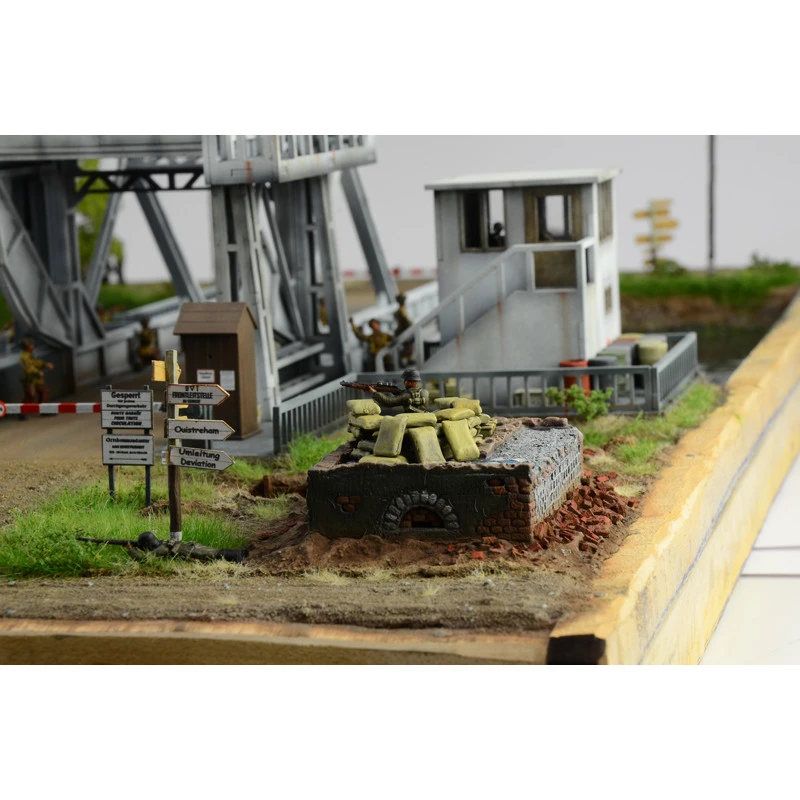 Italeri® Set Diorama Pegasus Bridge D-Day 1:72 12 Italeri® Set Diorama Pegasus Bridge D-Day 1:72 – Image 10