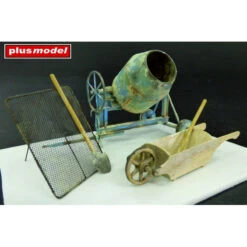 Plusmodel® Set Maçonnerie (bétonnière, Brouette, ...) 1:35 5 Plusmodel® Set Maçonnerie (bétonnière, Brouette, ...) 1:35 -Modèle Militaire Jouet plusmodel set maconnerie betonniere brouette 361 1