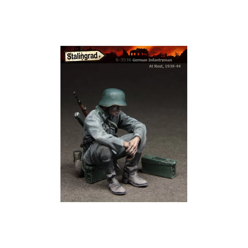 Stalingrad German Infantry At Rest 1939-1944 S-3536 1/35 3 Stalingrad German Infantry At Rest 1939-1944 S-3536 1/35